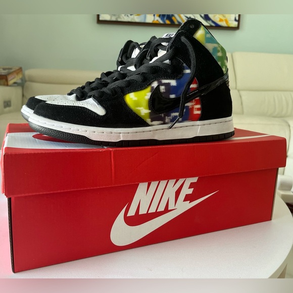 Lightly Used Nike SB Dunk High TV Signal - Picture 3 of 6
